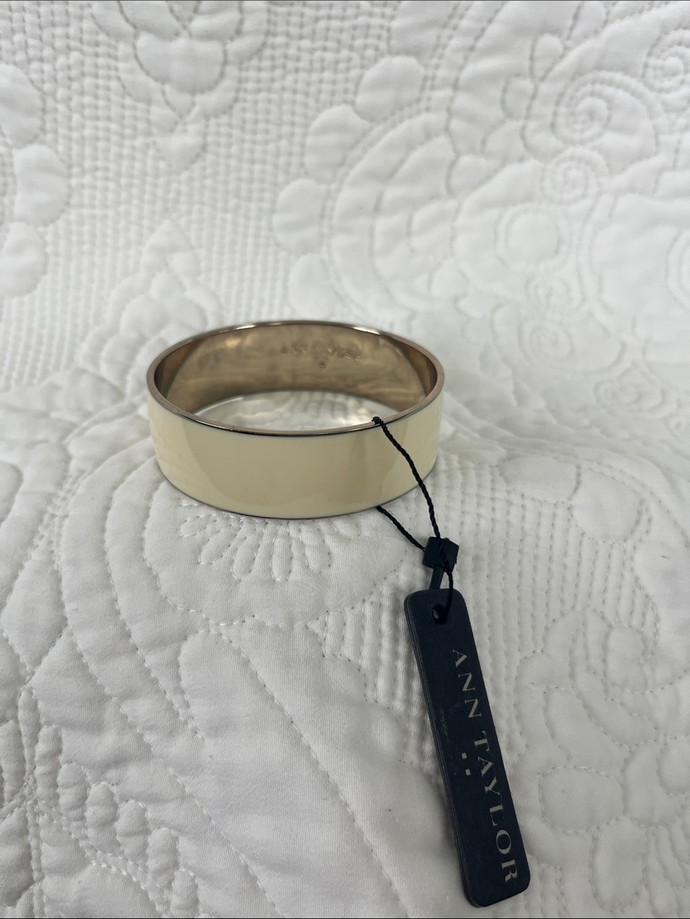 Ann Taylor Cream and Gold-Tone Enamel Hinged Bangle
